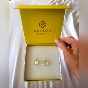 Kendra Scott Earrings White🤍